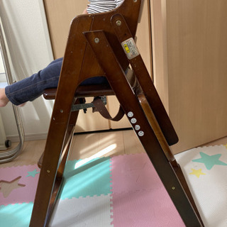 木のベビーチェアお譲りしますの画像