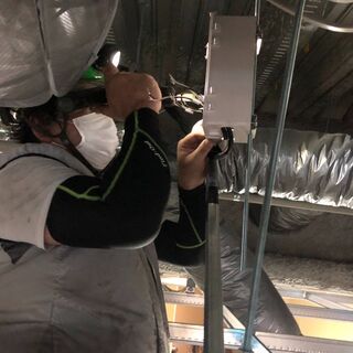 電気・空調設備工事＼＼60年以上の歴史あり！！／／長年経験を積んだベテランはもちろん20～30代の若手社員が活躍中の画像