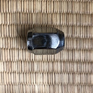 ナット