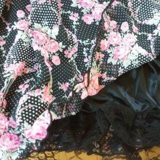 新品スカートＬ黒の画像