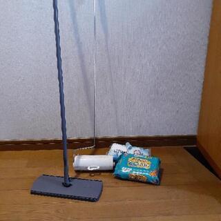 【お取引中】フローリング用　ワイパー、コロコロ