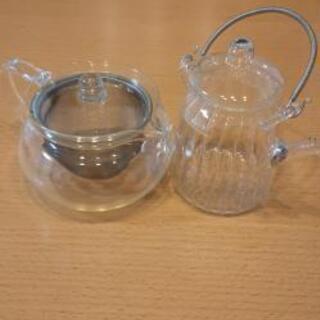 食器ティーポット沢山あります。茶器、中皿、小皿。の画像