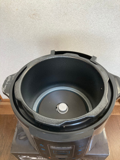 プレッシャーキングプロ　電気圧力なべ