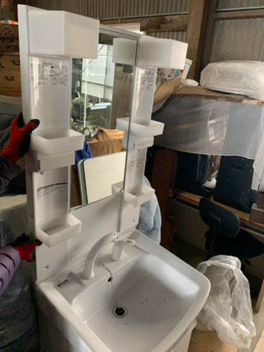 洗面台　化粧台　ミラーキャビネット　w600 シャワー付き