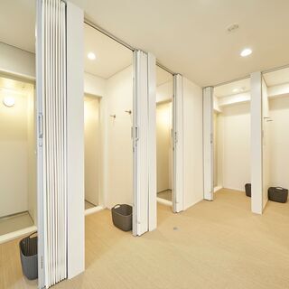 定額住み放題！二段ベッド 個室【シェアハウス/セカンドハウス/マンスリーユースでお探しの方に！Free Wi-Fi完備】 博多駅2駅・中洲川端駅から徒歩3分 - 不動産