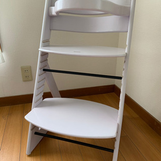 アルファベイビー　ハイチェアの画像