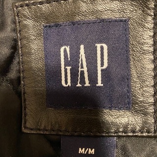 ≪早い者勝ち≫最終大幅値下げ1,900円-GAPのダメージ型皮ジャンパー 男性Mサイズの画像