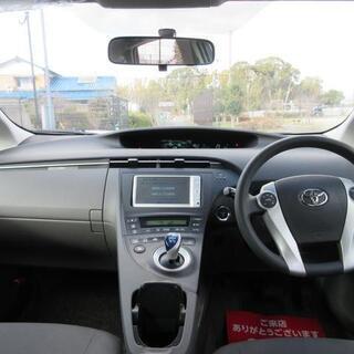 トヨタ　プリウス【自社ローン対応可】 純正ＳＤナビＤＴＶ・バックカメラ・ＥＴＣ・ＬＥＤヘッドライト・１７ＡＷの画像