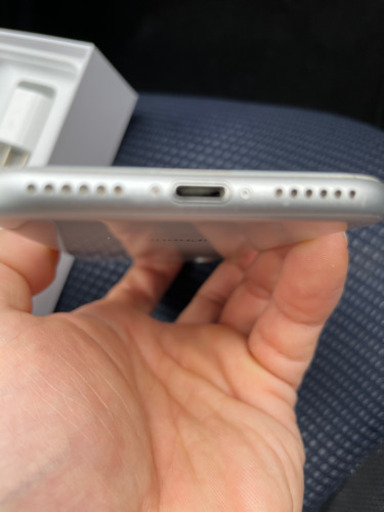 iPhone 8 Silver 64 GB SIMフリー