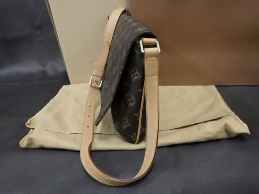美品　Louis Vuitton　ルイ・ヴィトン　モノグラム　ミュゼットタンゴ　M51257　ショルダーバッグ　￥71,280税込
