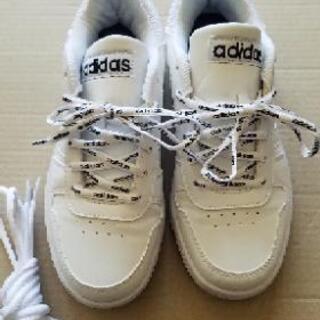 adidasスニーカー
