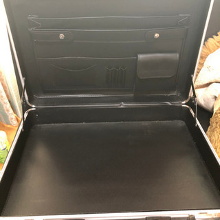 アタッシュケース