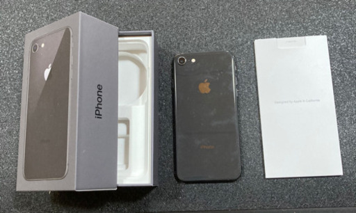 iPhone8 SIMフリー　64Gスペースグレイ