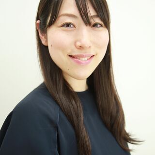 岩田晃子先生指導、人気の顔ヨガレッスンです。会社の帰りに如何でし...