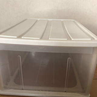 【無料で差し上げます】衣装ケース 2個の画像