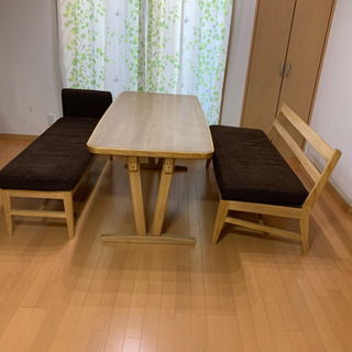 ダイニングテーブル！家族の人数が変わりましたので出品の画像
