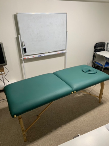 取引中】値下げ マッサージベッド アースライト（EARTHLITE）Spirit 28