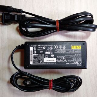 （中古）送料無料　ノートパソコン用ACアダプターの画像
