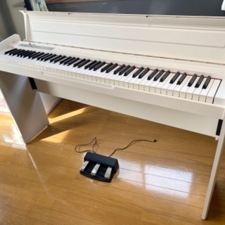 KORG  コルグ　電子ピアノ　LP-180 ペダル付き