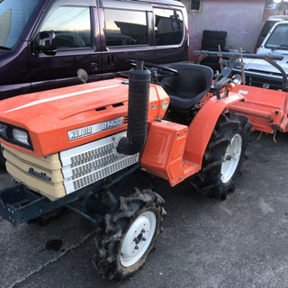 トラクター B1400