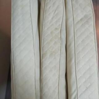 折り畳み式マットレスの画像