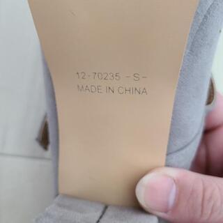 クロッシー パンプスの画像