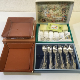 横浜市内送料無料！新品含む ピーターラビット タオル 小物入れ 湯のみ マグカップ スプーン カトラリー まとめての画像