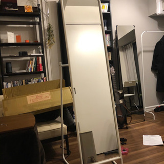 IKEAの鏡
