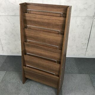 (商談中)　業務用　木製　大型マガジンラック(新品・訳あり品)