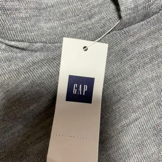 GAP  パーカー 新品未使用 値札付きの画像