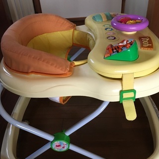 プーさん歩行器の画像