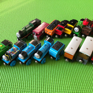 お売りします　トーマス　木製レールと木製列車