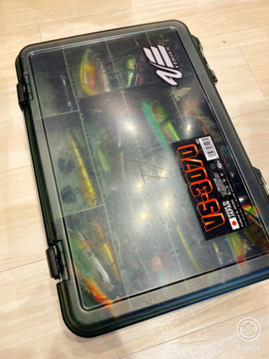 ★最終値下げ★美品★バス釣りルアー約80個(ビッグベイト等多数)&BOX付★