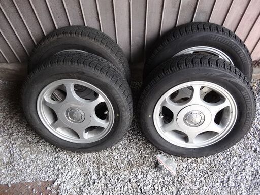 スタッドレスタイヤ(ブリザックVRX)　155/65R13　溝6mm ホイール　ナット付き　(ライフで使用)