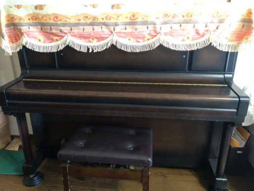 APOLLO アップライトピアノ RU350W 落ち着いたブラウン