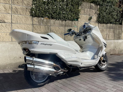 大人気カラー‼︎【YAMAHA マジェスティ】オールホワイトフルカスタム‼︎LED付