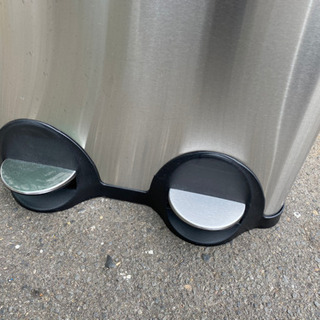 ペダル式2口　ステンレスダスト（ゴミ箱）ボックス　リサイクルショップ宮崎屋21.4.12の画像