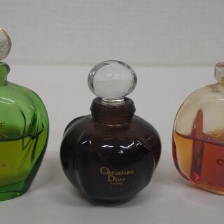 店頭販売済み😻にゃんにゃんセール😸クリスチャンディオール　ミニ香水セット😺の画像
