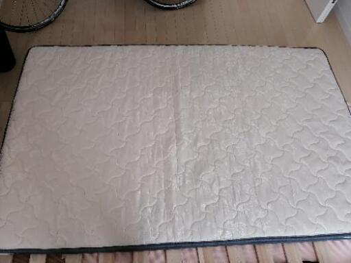 セミダブルコイルベッド　美品　すのこ付