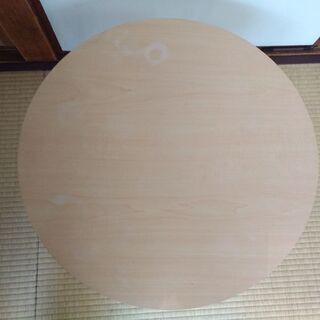 ニトリ/折りたたみ丸テーブルの画像
