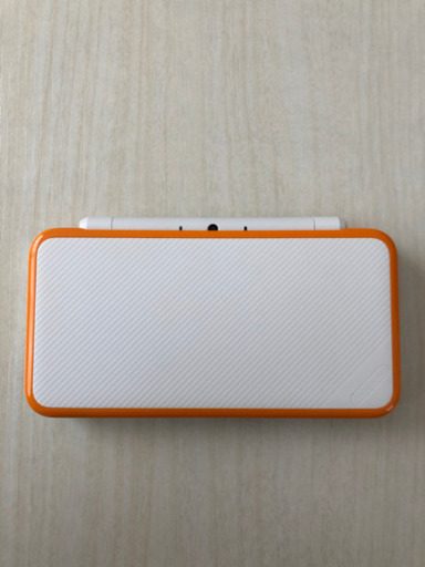 ニンテンドーnew2DSLL + ソフト４つ