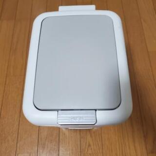ニトリ 2WAYペダルペール 10L

