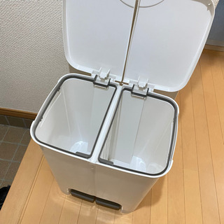 分別用 ペダル式ゴミ箱