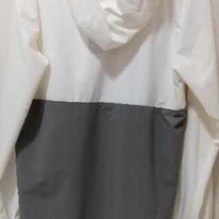 Hollister　ナイロンジャケットの画像