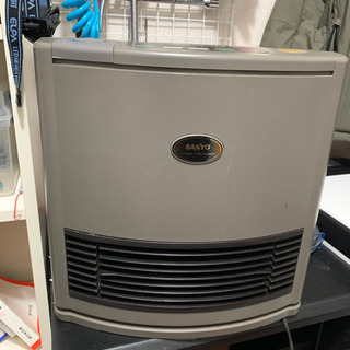 電気ファンヒーター