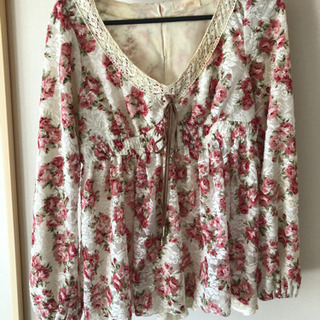 Liz Lisa 花柄ワンピース: 渡す方を決めたの画像