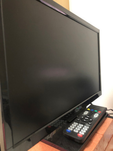 【受け渡し予定者決定】19型 地上デジタルLED液晶テレビ Riverbo