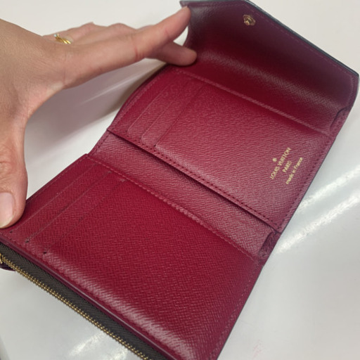 ヴィトン ヴィクトリーヌ