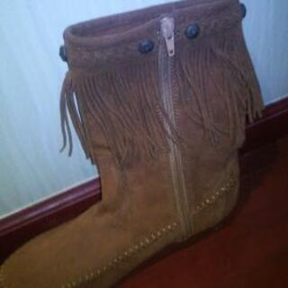 ミネトンカ ブーツ