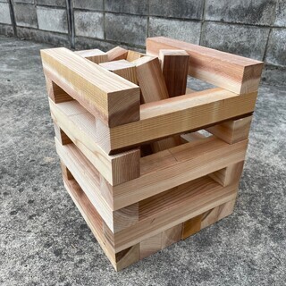 たき火　セット　杉　角材　1５本　1000円　約53角　長さ700ミリ前後　DIY　キャンプ　ソロキャンの画像